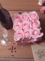 Coffret Cadeau Carré 9 Roses de Savon Roses