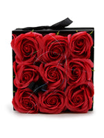 Coffret Cadeau Carré 9 Roses de Savon Rouges