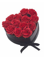 Grand Coffret Cadeau Coeur 13 Roses de Savon Rouges