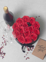 Grand Coffret Cadeau Rond 14 Roses de Savon Rouges