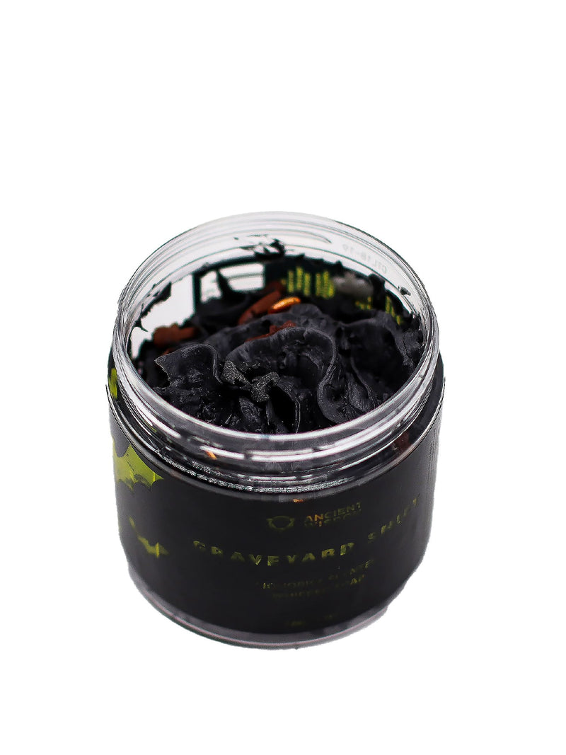 Savon Fouetté Nuit au Cimetière